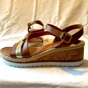 Coach sandals leather newer worn